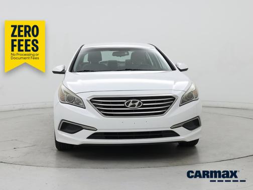 White 2016 Hyundai SONATA SE
