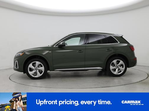 Green 2022 Audi Q5 S-Line Prestige