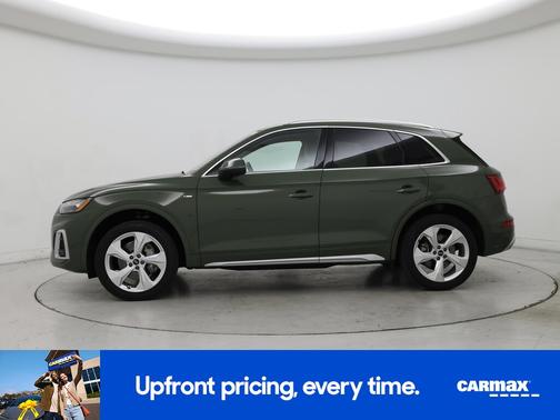 Green 2022 Audi Q5 S-Line Prestige