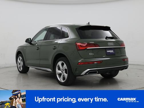 Green 2022 Audi Q5 S-Line Prestige
