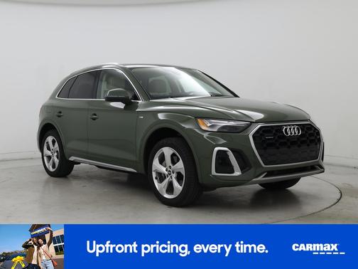Green 2022 Audi Q5 S-Line Prestige