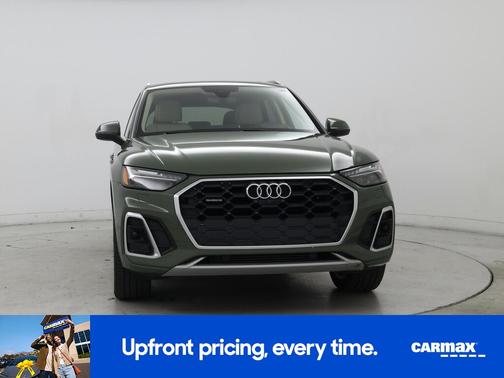 Green 2022 Audi Q5 S-Line Prestige