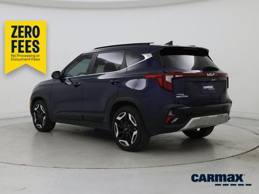 Blue 2024 Kia Seltos SX
