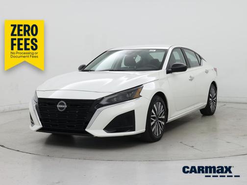 White 2025 Nissan Altima SV