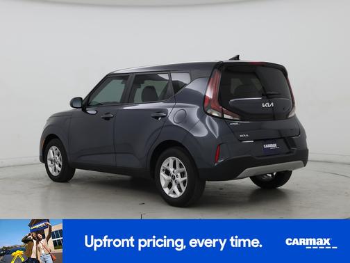 Gray 2025 Kia Soul LX