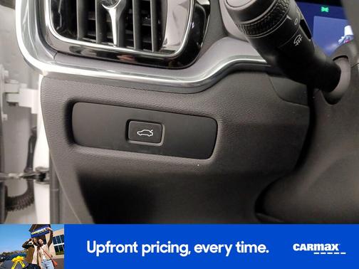 Black 2024 Volvo S60 B5 Core Dark Theme