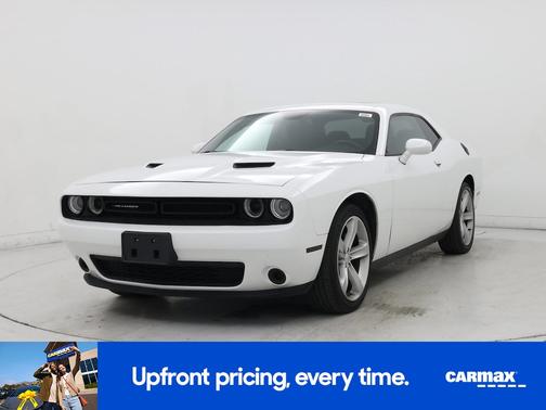 2016 Dodge Challenger SXT