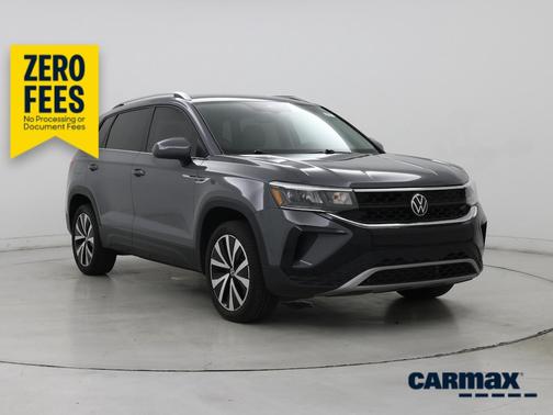 Gray 2023 Volkswagen Taos SE