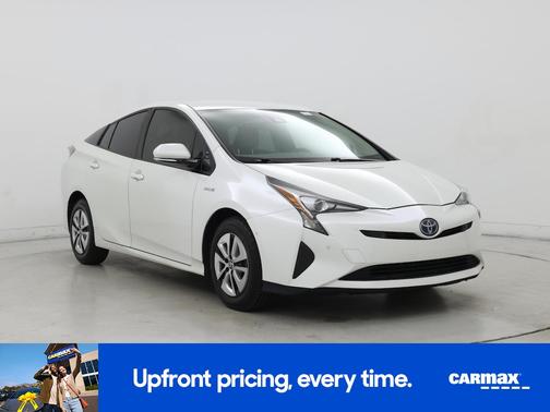 White 2018 Toyota Prius Two
