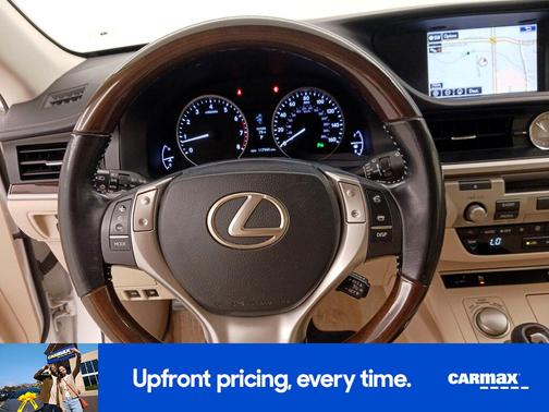 White 2015 Lexus ES 350
