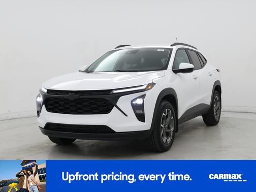 White 2024 Chevrolet Trax LT