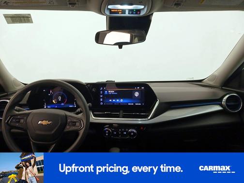 White 2024 Chevrolet Trax LT