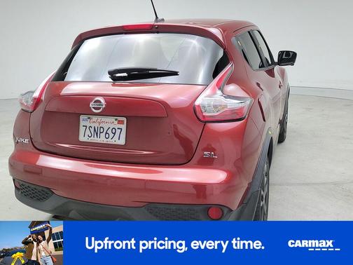 Red 2016 Nissan Juke SL