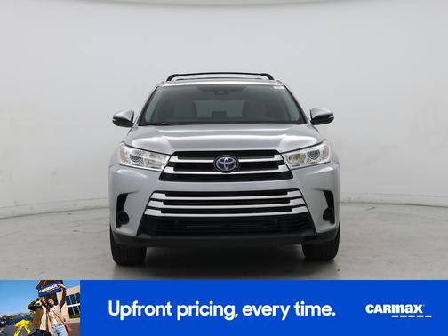 Silver 2018 Toyota Highlander Hybrid LE