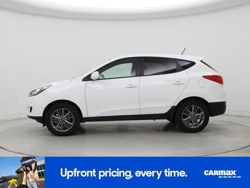 White 2015 Hyundai TUCSON GLS