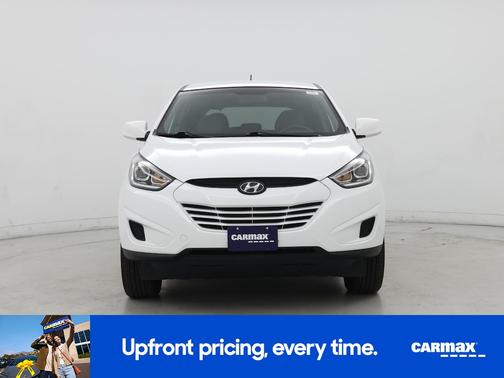 White 2015 Hyundai TUCSON GLS