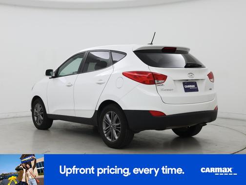 White 2015 Hyundai TUCSON GLS