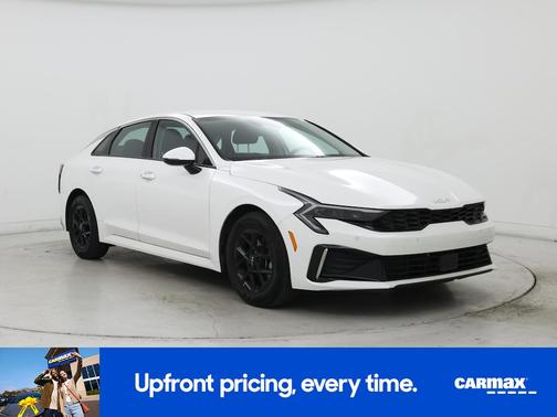 White 2025 Kia K5 LXS
