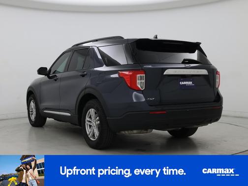 Blue 2022 Ford Explorer XLT