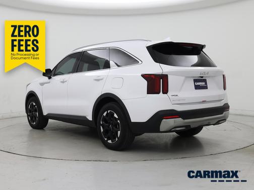 White 2026 Kia Sorento S