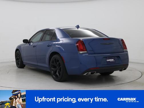 2021 Chrysler 300 Touring