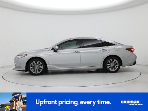 2021 Toyota Avalon Hybrid XLE