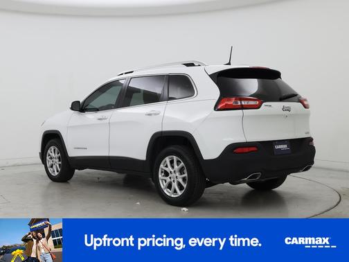 White 2016 Jeep Cherokee Latitude