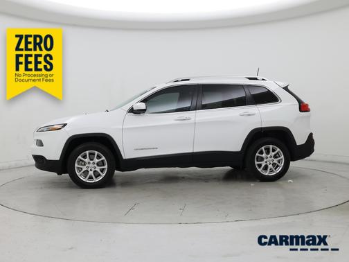 White 2016 Jeep Cherokee Latitude