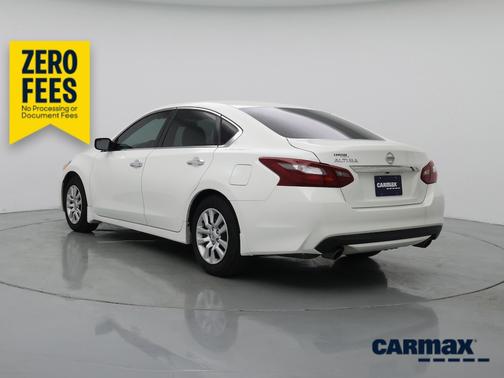 White 2018 Nissan Altima S