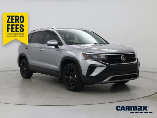 Gray 2023 Volkswagen Taos SE