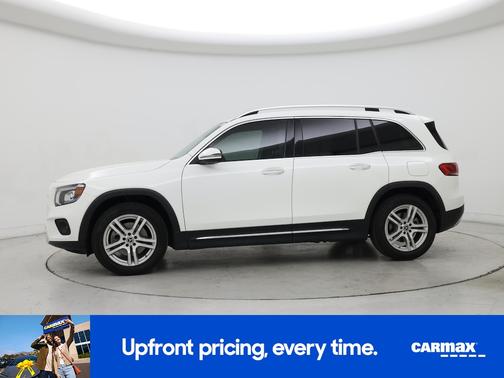 White 2022 Mercedes-Benz GLB 250