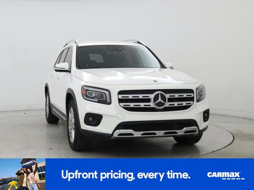 White 2022 Mercedes-Benz GLB 250
