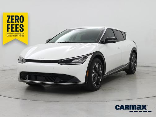 White 2024 Kia EV6 Wind