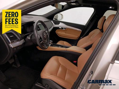 Gold 2018 Volvo XC90 T5 Momentum
