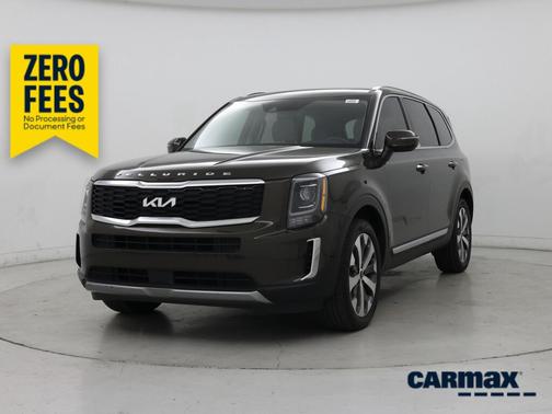 Green 2022 Kia Telluride S