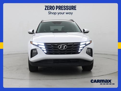 White 2024 Hyundai TUCSON Hybrid SEL Convenience