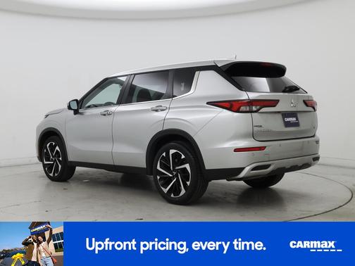 Silver 2022 Mitsubishi Outlander SE