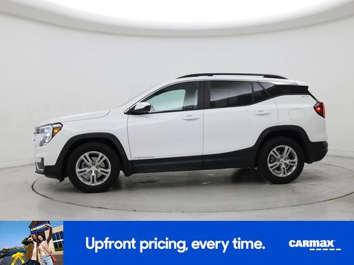 White 2022 GMC Terrain SLE