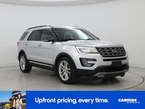 Silver 2017 Ford Explorer XLT