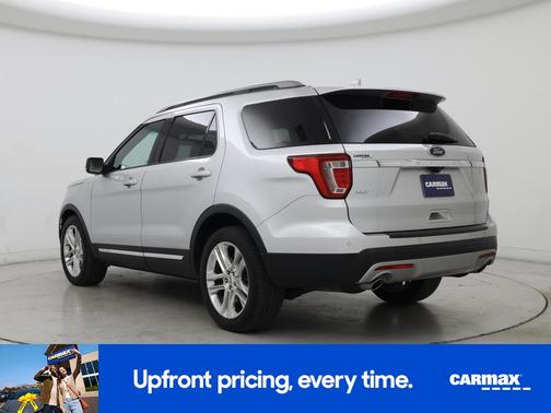 Silver 2017 Ford Explorer XLT