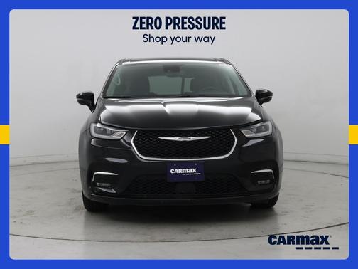 Black 2024 Chrysler Pacifica Touring L