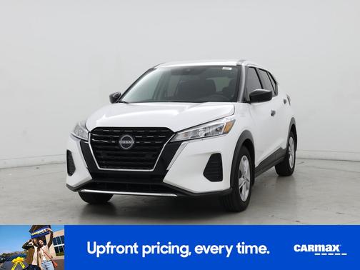 White 2024 Nissan Kicks S