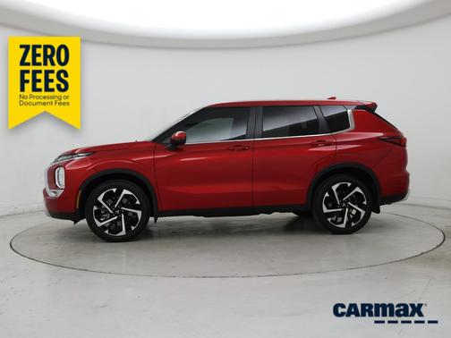Red 2024 Mitsubishi Outlander SE