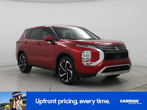 Red 2024 Mitsubishi Outlander SE