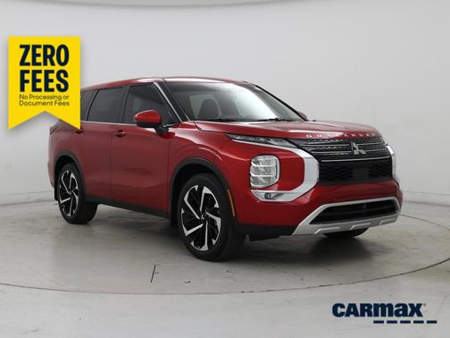 Red 2024 Mitsubishi Outlander SE