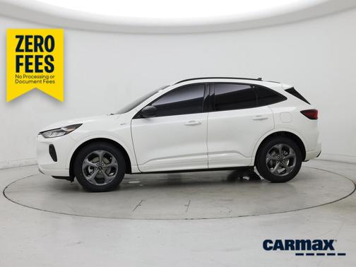 White 2024 Ford Escape ST-Line