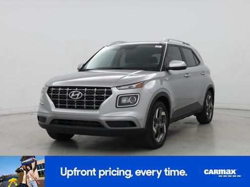 Silver 2024 Hyundai VENUE SEL