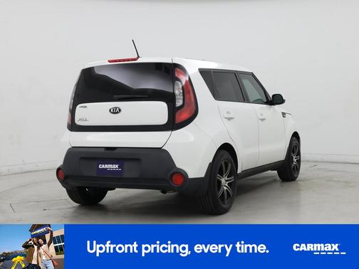 White 2014 Kia Soul