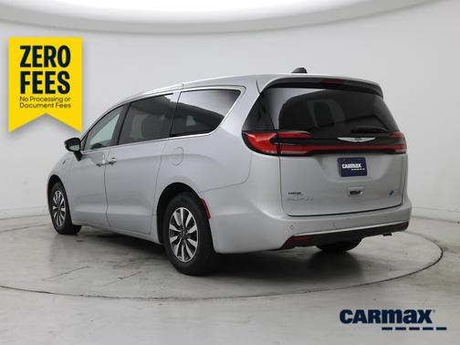 Silver 2024 Chrysler Pacifica Hybrid Select