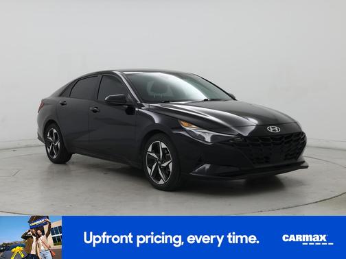 Black 2023 Hyundai ELANTRA SEL